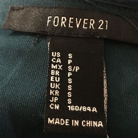 Forever 21 Floral Cropped Wrap Top Size S - Picture 3 of 3